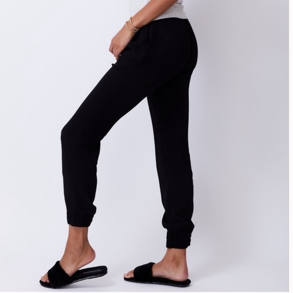 NEW Monrow Crepe Skinny Jogger Pants in Black XS - Picture 3 of 8